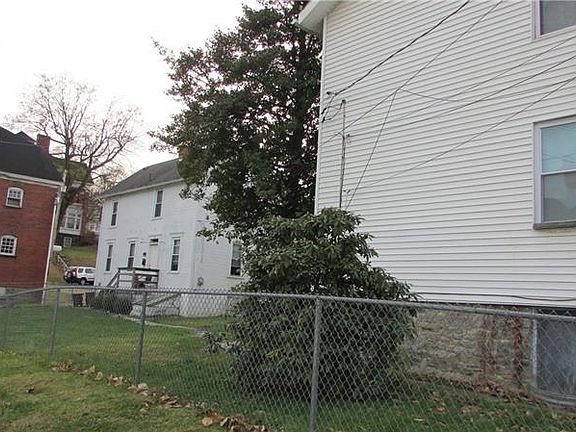 3rd image of 316 Hawthorne Ave