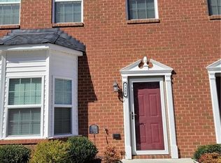 7386 Pebble Lake Dr, Mechanicsville, VA 23111