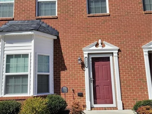 7386 Pebble Lake Dr, Mechanicsville, VA 23111