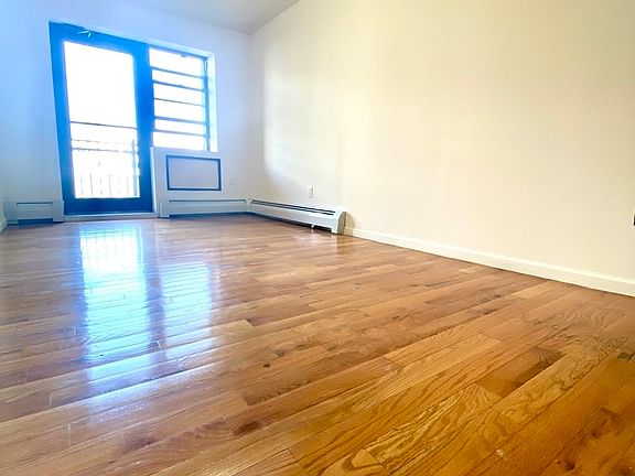 5th image of 37-21 32nd St #704