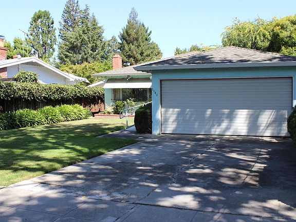 5th image of 1141 Harker Ave