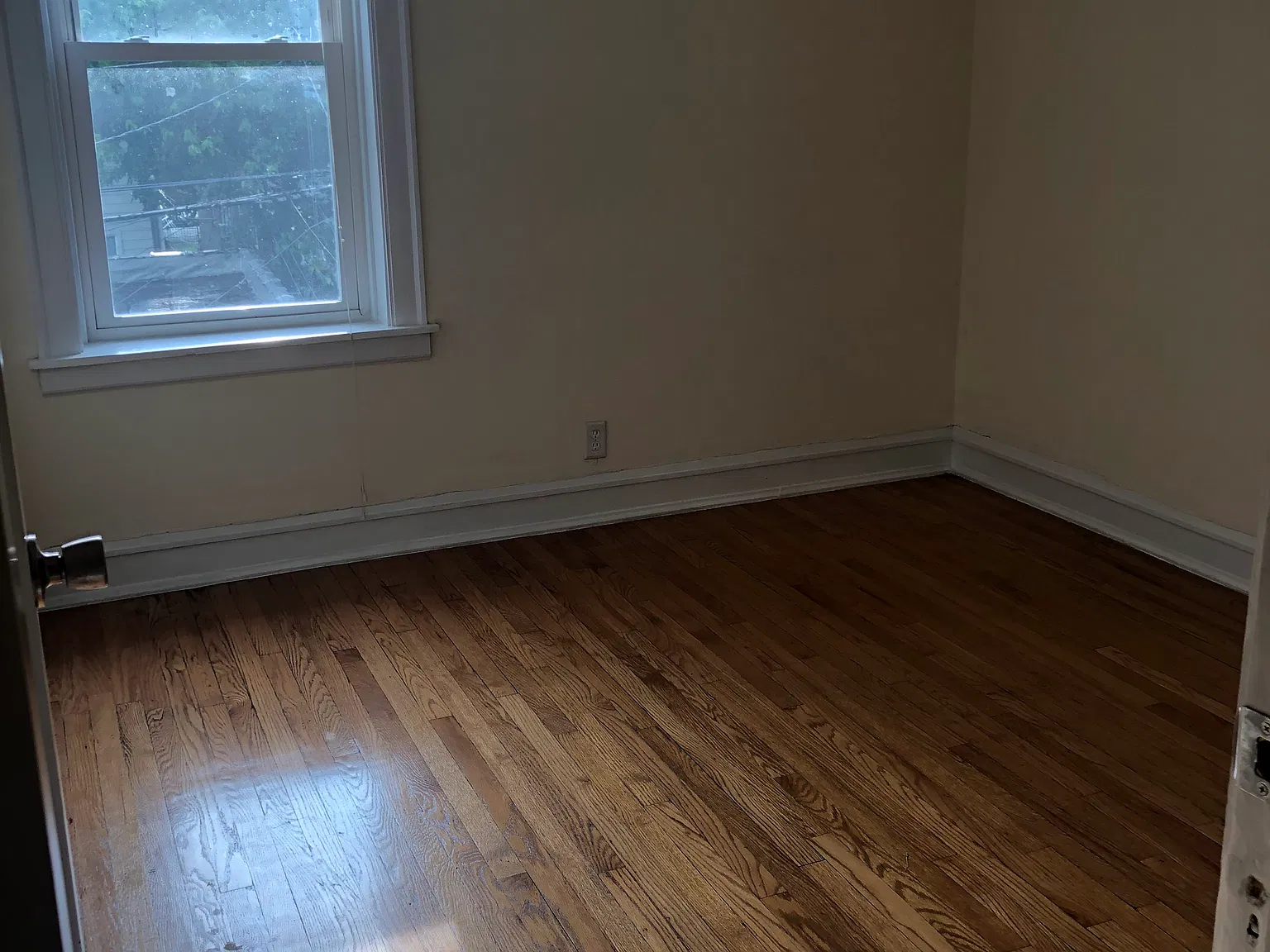 3 bed, $1,550 — Photo 3