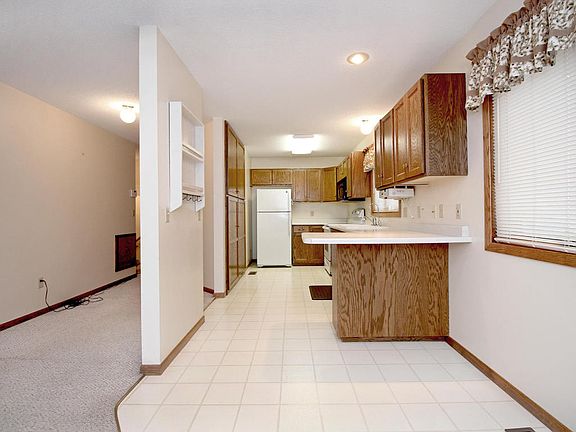 2nd image of 110 1st Ave NE Unit 10
