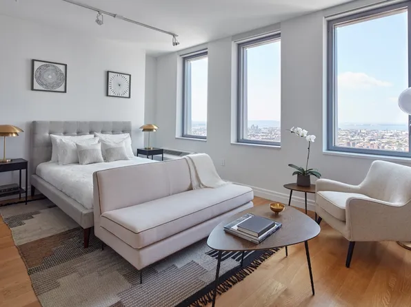 300 Ashland Place image 1 of 28