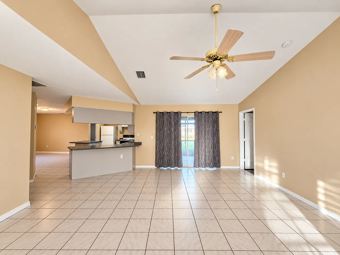 Home for rent — Photo 4