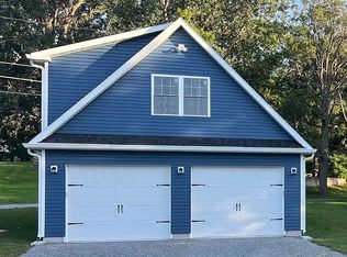 74 Walton St, Alexandria Bay, NY 13607