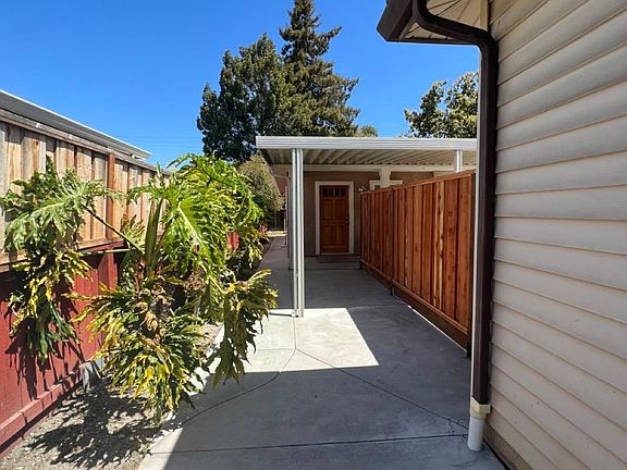 2nd image of 613 Kiely Blvd