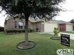 939 Quail Creek Dr, Grand Prairie, TX 75052