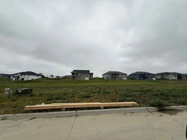 LOT 60 Rustic Point Ln, Dubuque, IA 52002