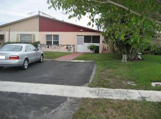 5752 S Rue Rd, West Palm Beach, FL 33415