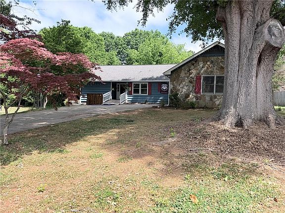 4th image of 1535 Meadowview Dr