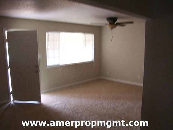 4th image of 3656 Lowry Dr
