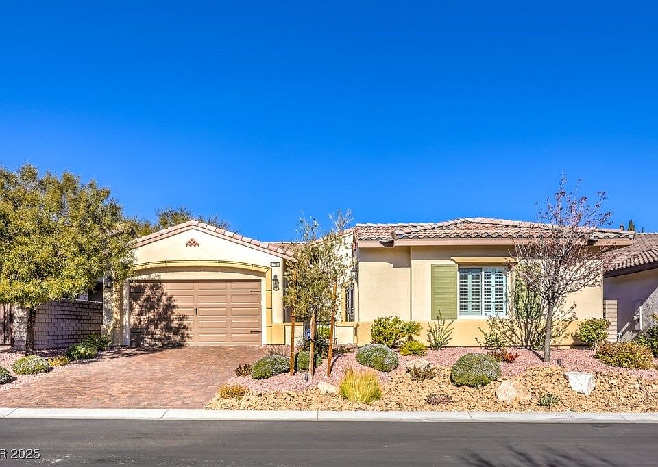1st image of 12160 Torretta Ct