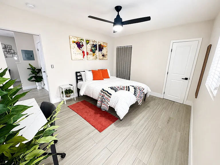 1405 N Andrews Ave #2 — Photo 6