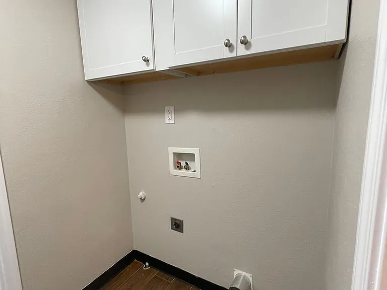 Albany Meadows Apartments — Photo 29