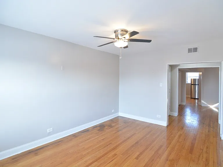 3241 N Damen Ave #4 — Photo 8