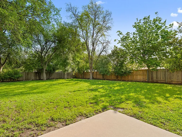 11811 Carshalton Dr — Photo 36