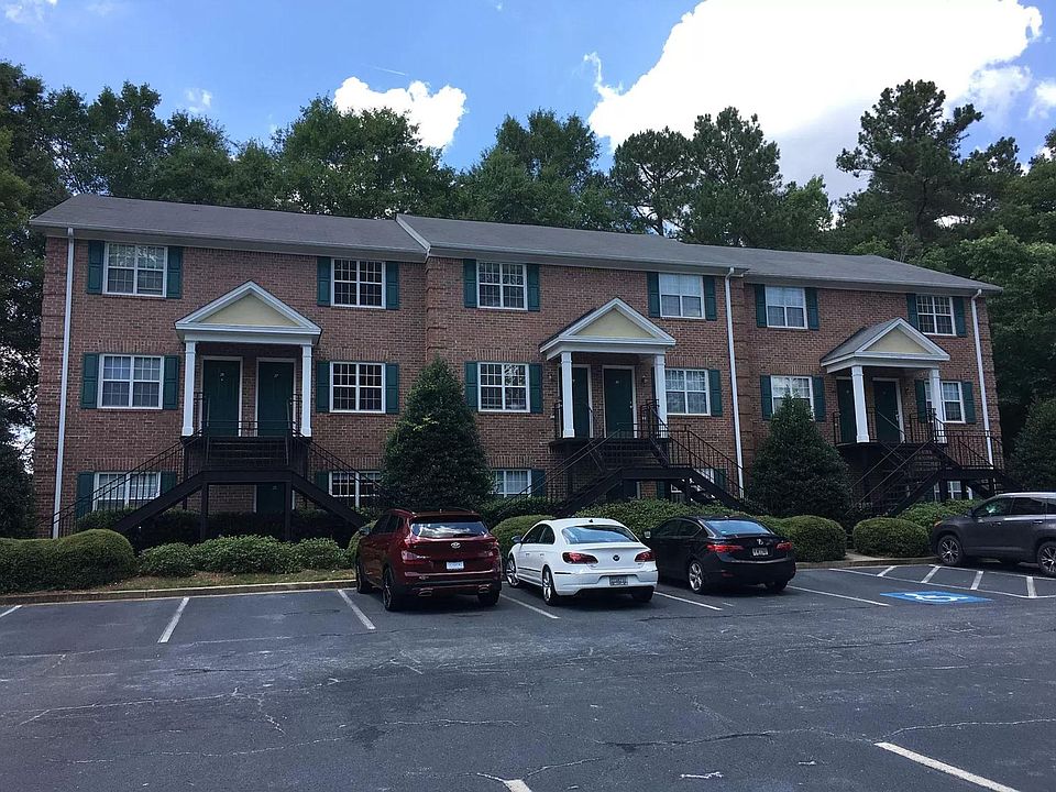 Unit is the second from the left.