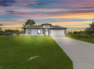 858 Hoosier St E, Lehigh Acres, FL 33974