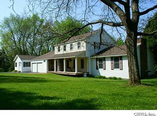 2050 Glenwood Dr, Cazenovia, NY 13035