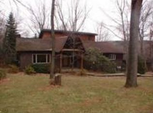 168 Lake Dr, Greensburg, PA