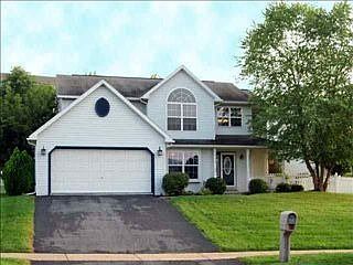 1st image of 2440 Beech St