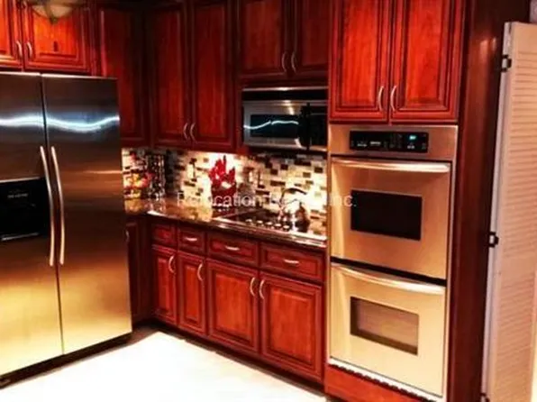 3742 Fox Glen Ct, Atlanta, GA 30319