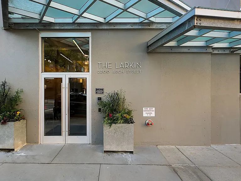 2200 Arch St #705 — Photo 11