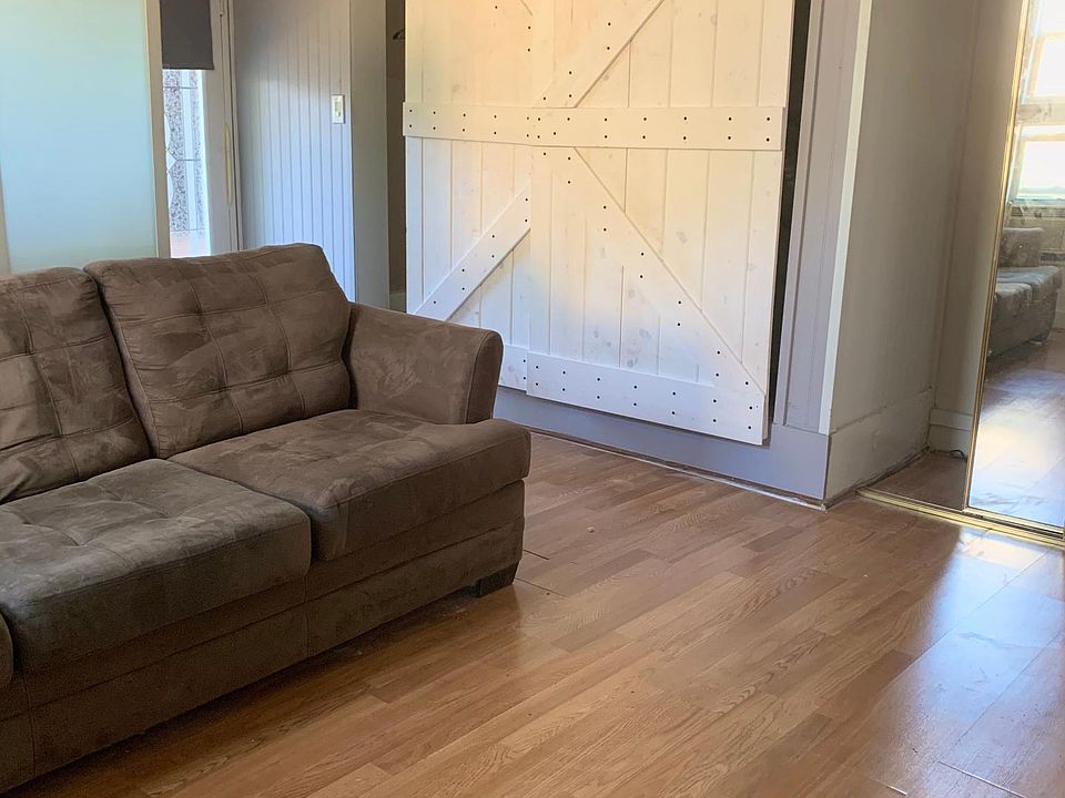2nd image of 11490 Braddock Dr #0