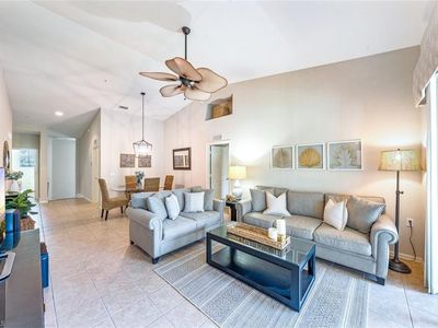 3565 Laurel Greens LN N #202, Naples, FL, 34119