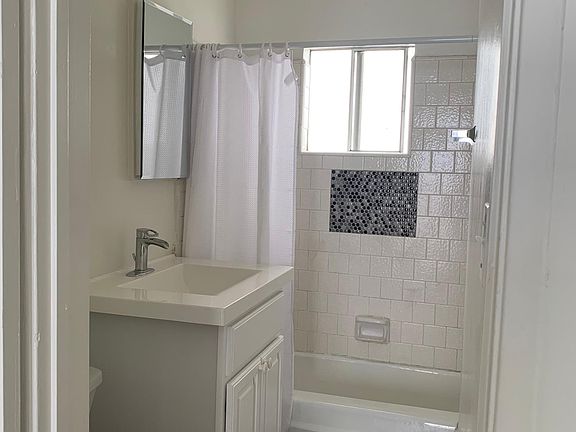 3rd image of 50 Navy St #5