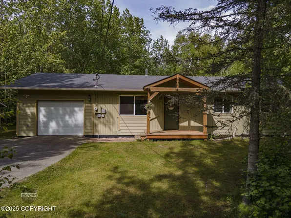 9845 E Lee Ann Dr, Palmer, AK 99645