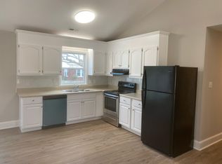 130 Charlotte St APT A, Mooresville, NC 28115