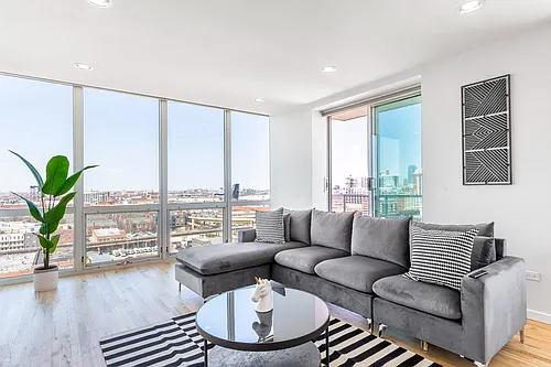 1845 S Michigan Ave #1601 Photo 1