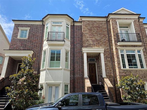 2nd image of 4614 Regent Manor Dr