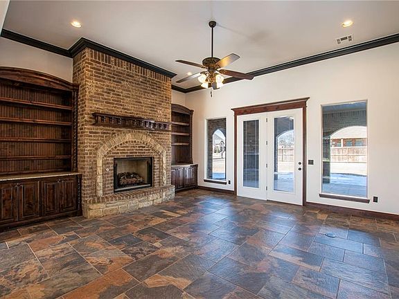 5th image of 1309 Sand Plum Dr