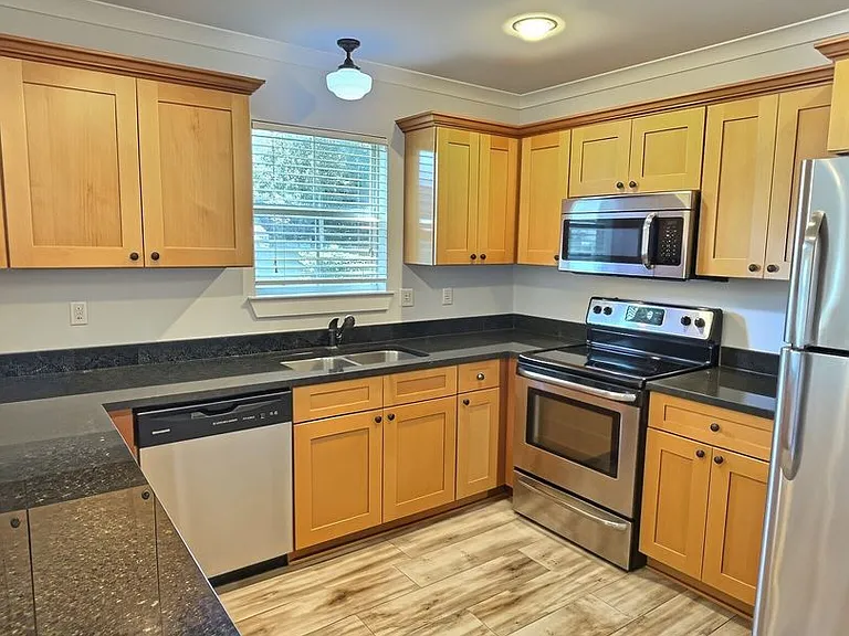 2508 Havard Rd — Photo 4