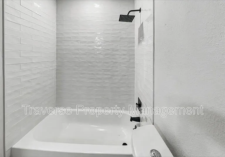 3716 Clotell Dr — Photo 21
