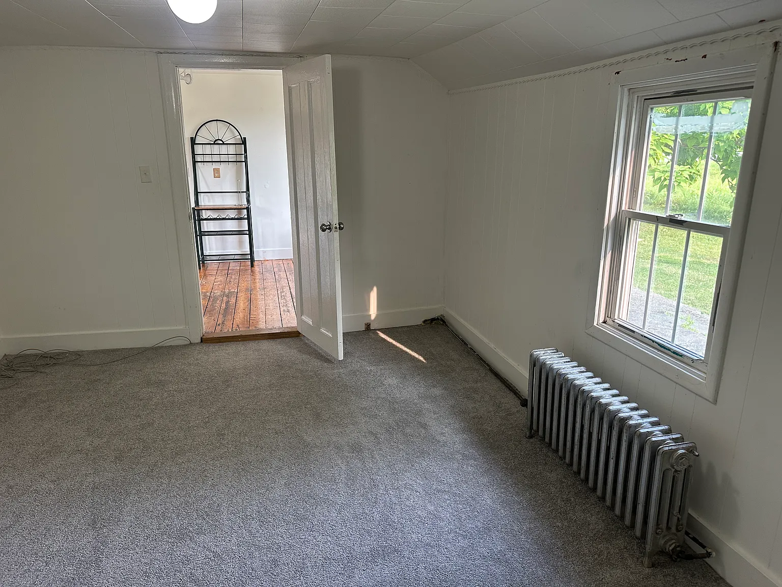3 bed, 750 sqft, $2,300 — Photo 4