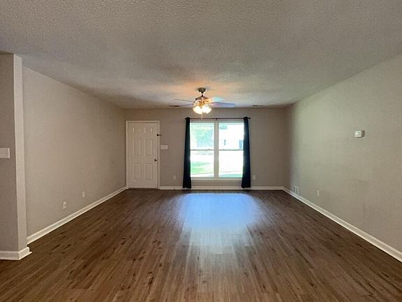 2nd image of 604 Walden Pl