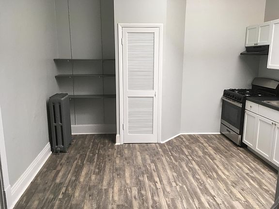 4th image of 139 1/2 E Lincoln Hwy APT 3