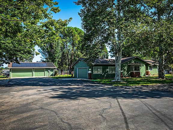 4th image of 21990 Hillside Dr