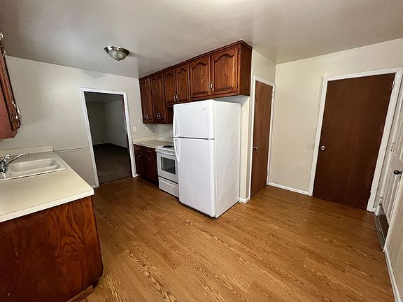 4th image of 2600 N River Blvd