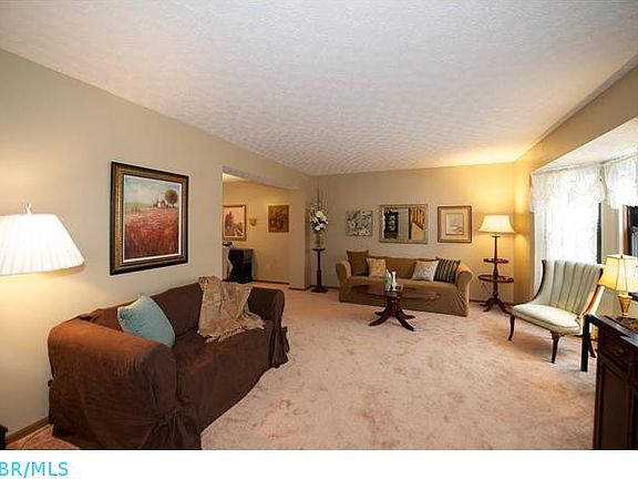 3rd image of 526 Chestnut Ave