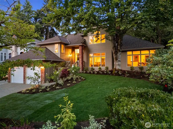 9824 111th Avenue NE, Kirkland, WA 98033