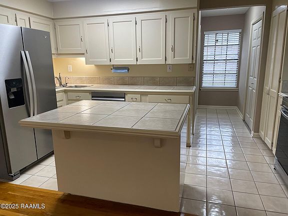 3rd image of 107 Papwood Cir