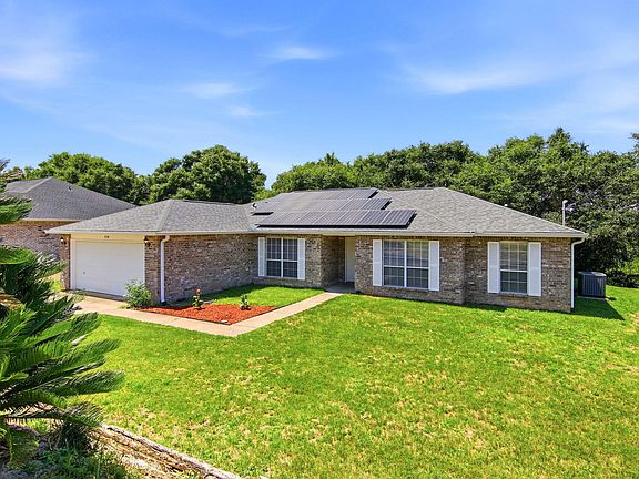 3rd image of 330 Egan Dr