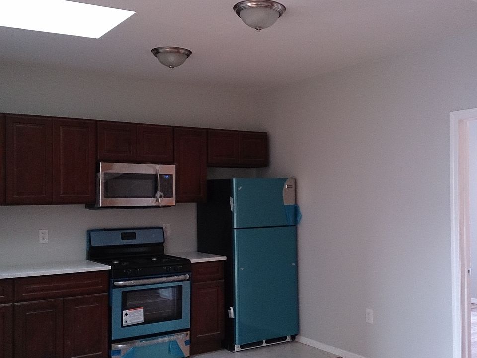 2nd image of 348 56th St