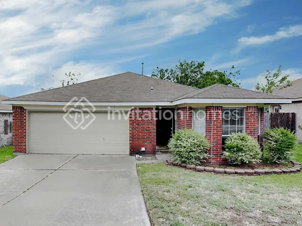 10321 Pleasant Mound Dr, Fort Worth, TX 76108