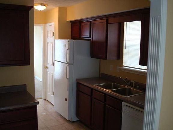 2nd image of 6427 Cottagemeadow Dr